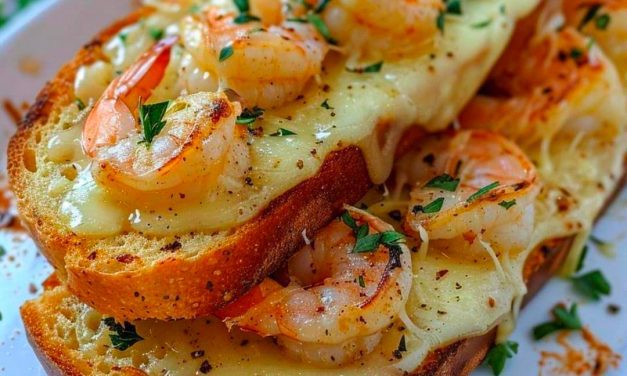 Cheesy Garlic Bread with Grilled shrimp