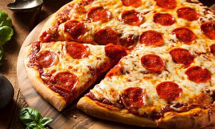 Cheesy Pepperoni Pizza Recipe