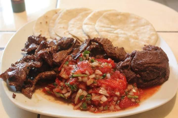 Grilled Steak with Black Beans & Corn Tortillas Recipe