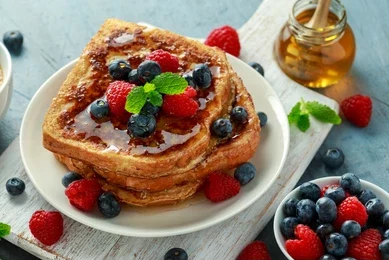 french toast, Chef Ed, brunch recipe, breakfast, maple syrup, fresh fruit, healthy breakfast, weekend brunch, brioche toast, egg batter, cinnamon toast, banana, blueberries, strawberries, powdered sugar, easy breakfast, fancy breakfast, sweet brunch, gourmet toast, whipped cream, fruit toppings, homemade french toast, skillet recipes, quick breakfast, Sunday brunch, brunch classics, vanilla toast, comfort food, brunch ideas, sweet tooth breakfast, balanced breakfast