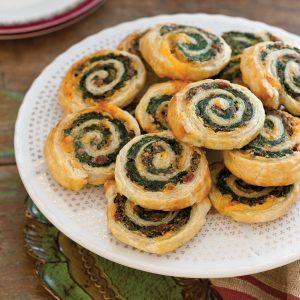 spinach pastry, ricotta cheese, emmentaler cheese, puff pastry, Chef Ed, cheese spirals, savory rolls, party snacks, appetizer idea, vegetarian pastry, cheesy pinwheels, spinach ricotta rolls, flaky pastry, gourmet snack, brunch pastry, homemade rolls, cheese lovers, easy baking, puff pastry roll, savory bites, cheesy pastry, oven baked, golden spirals, hot appetizers, spinach cheese combo, crowd pleaser, snack tray, European cheese, nutmeg flavor, homemade appetizer, finger food, baked goods, creamy ricotta, Emmentaler flavor, crispy crust, holiday snacks, savory swirls, bake and serve, meal prep snacks, breakfast roll, elegant appetizer, comfort baking, family recipe