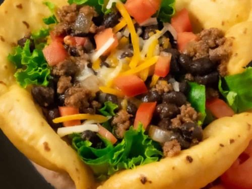 fried tortilla bowl, tortilla salad, taco salad, edible bowl, crispy tortilla, tex-mex salad, mexican food, southwest salad, crunchy salad, layered salad, chicken salad, carne asada salad, beef taco salad, grilled portobello, vegetarian salad, vegan bowl, healthy salad, fresh salad, homemade dressing, cilantro lime, black beans, roasted corn, avocado salad, sweet potato bowl, meal prep salad, easy weeknight dinner, quick lunch, family meal, dinner ideas, comfort food, flavor packed, zesty salad, chipotle chicken, guacamole bowl, sour cream drizzle, taco tuesday, meatless monday, low effort meal, creative salads, colorful plate, instagrammable food, salad inspiration, gluten optional, fiesta bowl, salsa topping, bowl recipe, crispy bowl, chef ed recipe, salad with protein, balanced meal